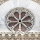 Rosone di Fede Emerald & Diamond Medallion Necklace — 18K Gold & Platinum